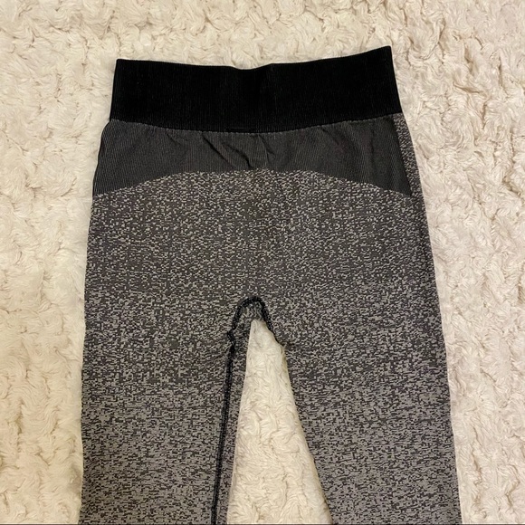 CLOSET CLEAROUT! adidas Leggings - Picture 12 of 13